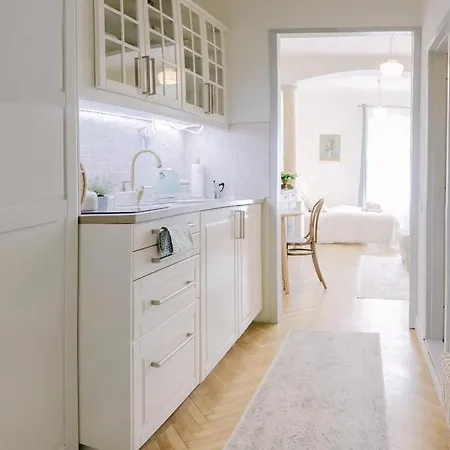 Cyprian アパート