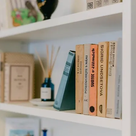 Cyprian アパート